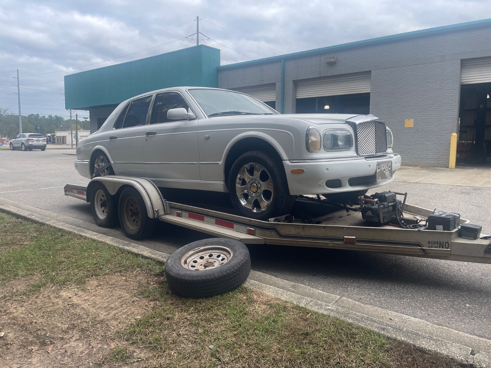 BENTLEY ARNAGE RESERVOIR, ROLLS ROYCE SERAPH. THE WORLDS LARGEST USED INVENTORY