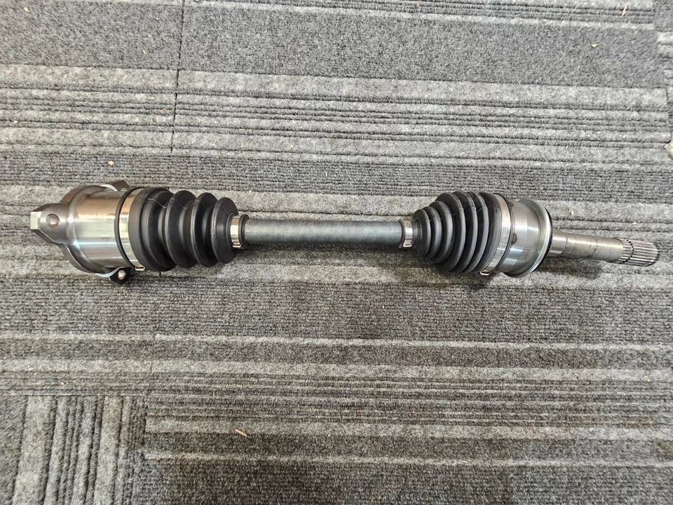 Conjunto de eje CV del lado del conductor delantero GSP NCV68037 para Suzuki Grand Vitara 99-05 Foto 2 de 4