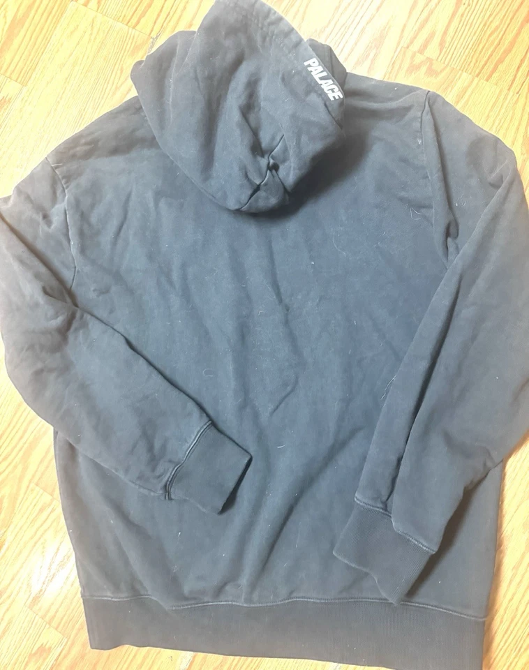 Palace Sudadera con Capucha Negra Grande Usada en Excelente Condición Foto 4 de 4