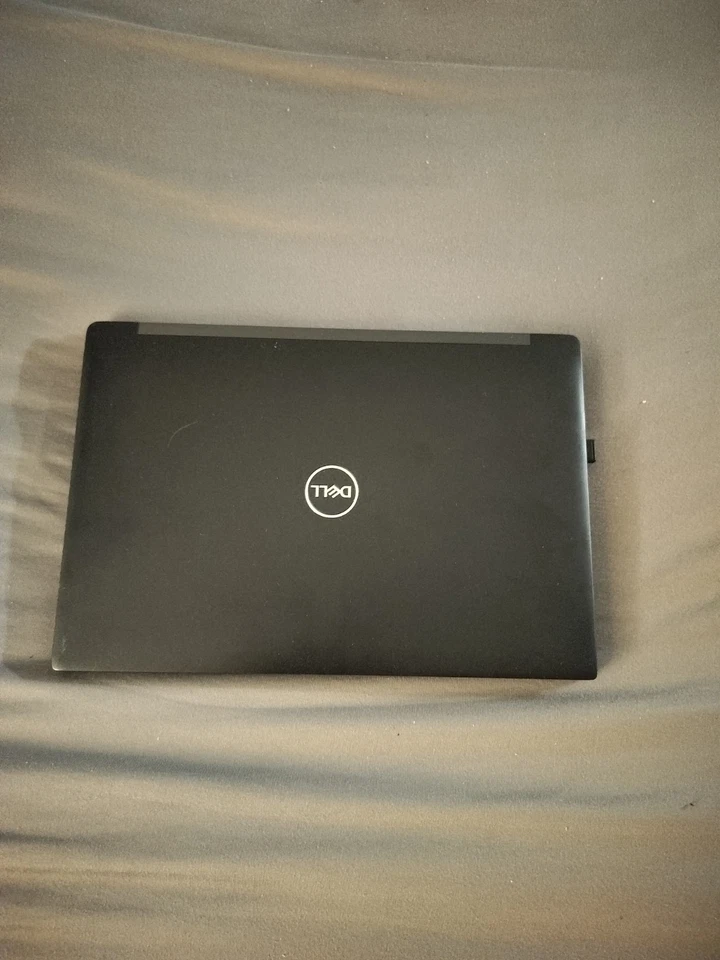 Dell Latitude 7390 · i5-8250U · 16GB · 256GB, Foto 1 von 3