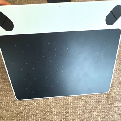 Wacom Graphics Tablet Drawing Pad in White/Black