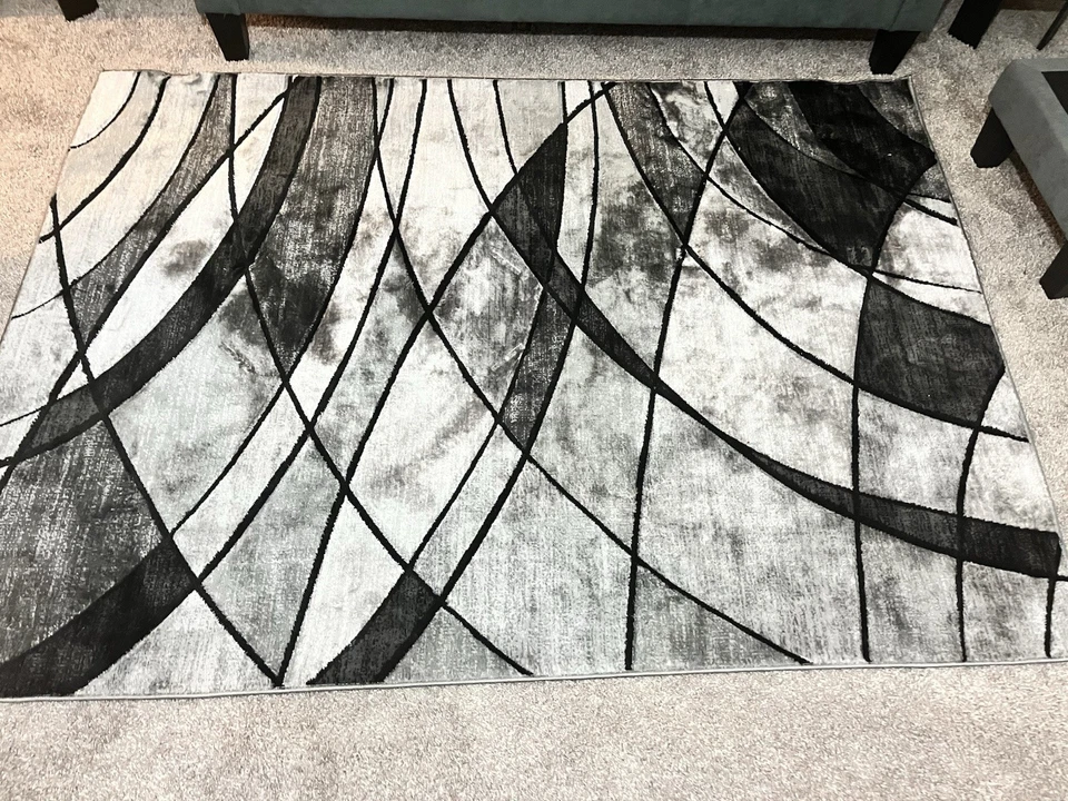 Designer Home 5x7 Pattern Area Rug - Black - Image 2 of 4