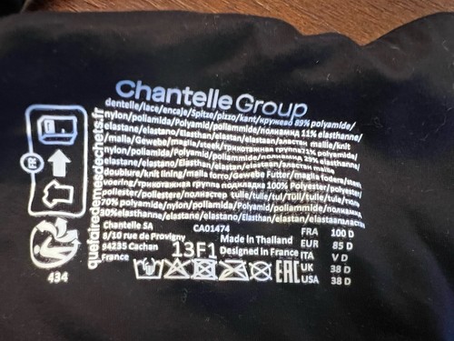 Chantelle 13F1 Norah Unlined Molded Underwire Bra, Black Size 38D - Bild 6 von 6
