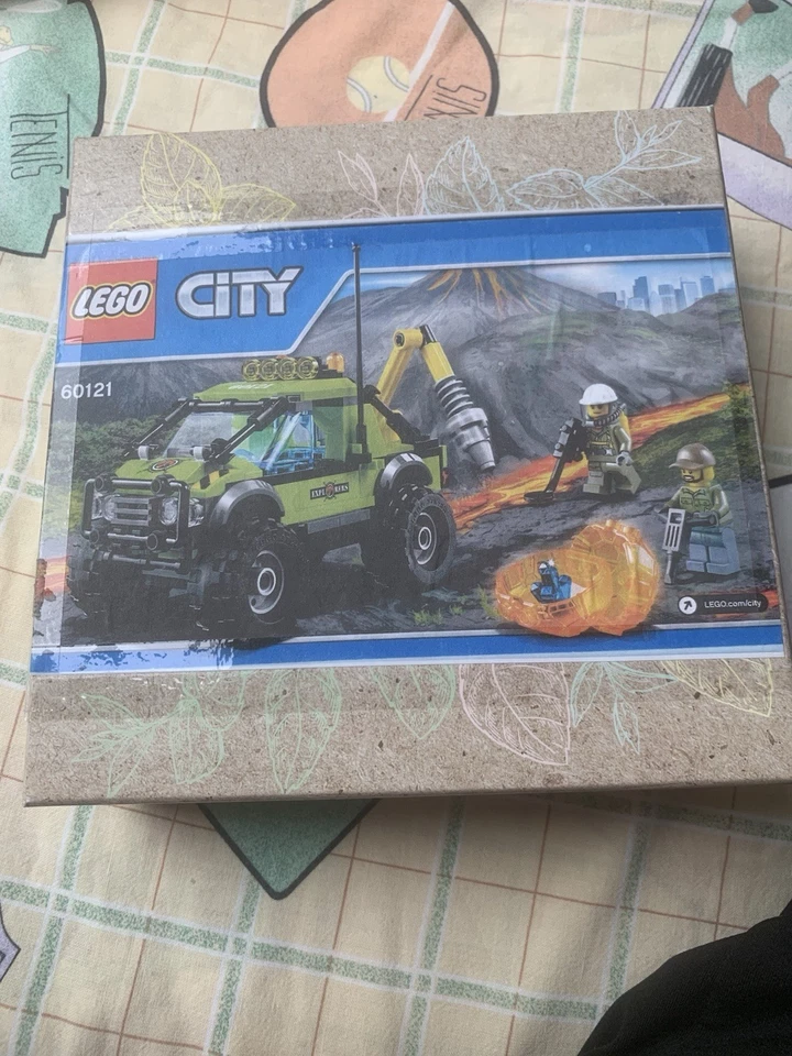 LEGO City 60121 Volcano Exploration Truck, photo 1 sur 5