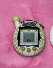Vintage 2004 Tamagotchi Connection V4 Glow In The Dark - Working  RARE 