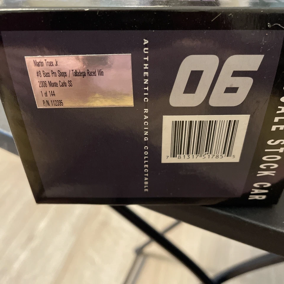 Martin Truex Jr 2006 #8 Talladega Race Win Bass Pro Dale E Tribute Chevy 1-144 Foto 3 de 3
