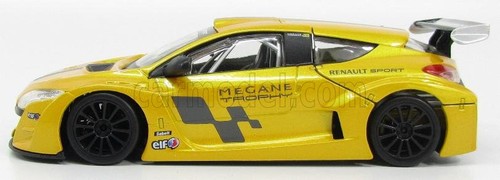 MODELLINO AUTO STATICO BURAGO RENAULT SPORT MEGANE TROPHY 2009 GIALLO SCALA 1/24 - Foto 3 di 5