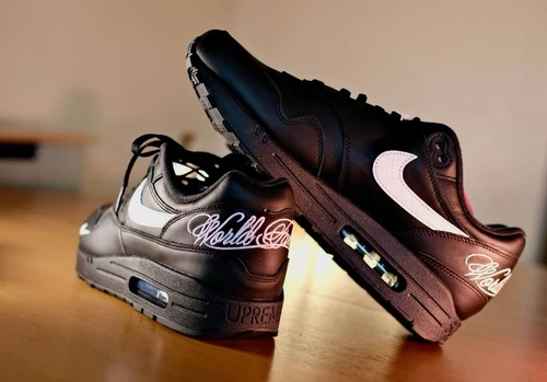 Supreme x Air Max 1 Noir UK 11