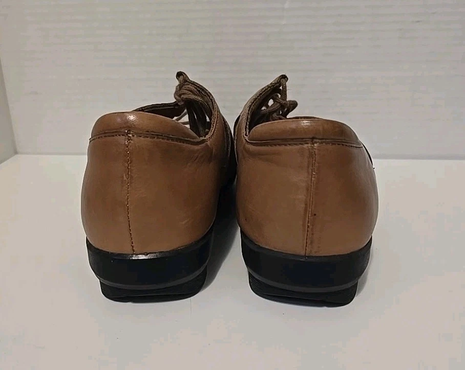 Sandalias planas de gladiador de cuero marrón Array para mujer talla 8 Foto 4 de 4