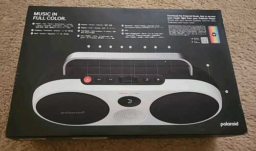 NUEVO Reproductor de Música Polaroid P3 Retro-Futurista Boombox Altavoz Inalámbrico Bluetooth - Imagen 2 de 10