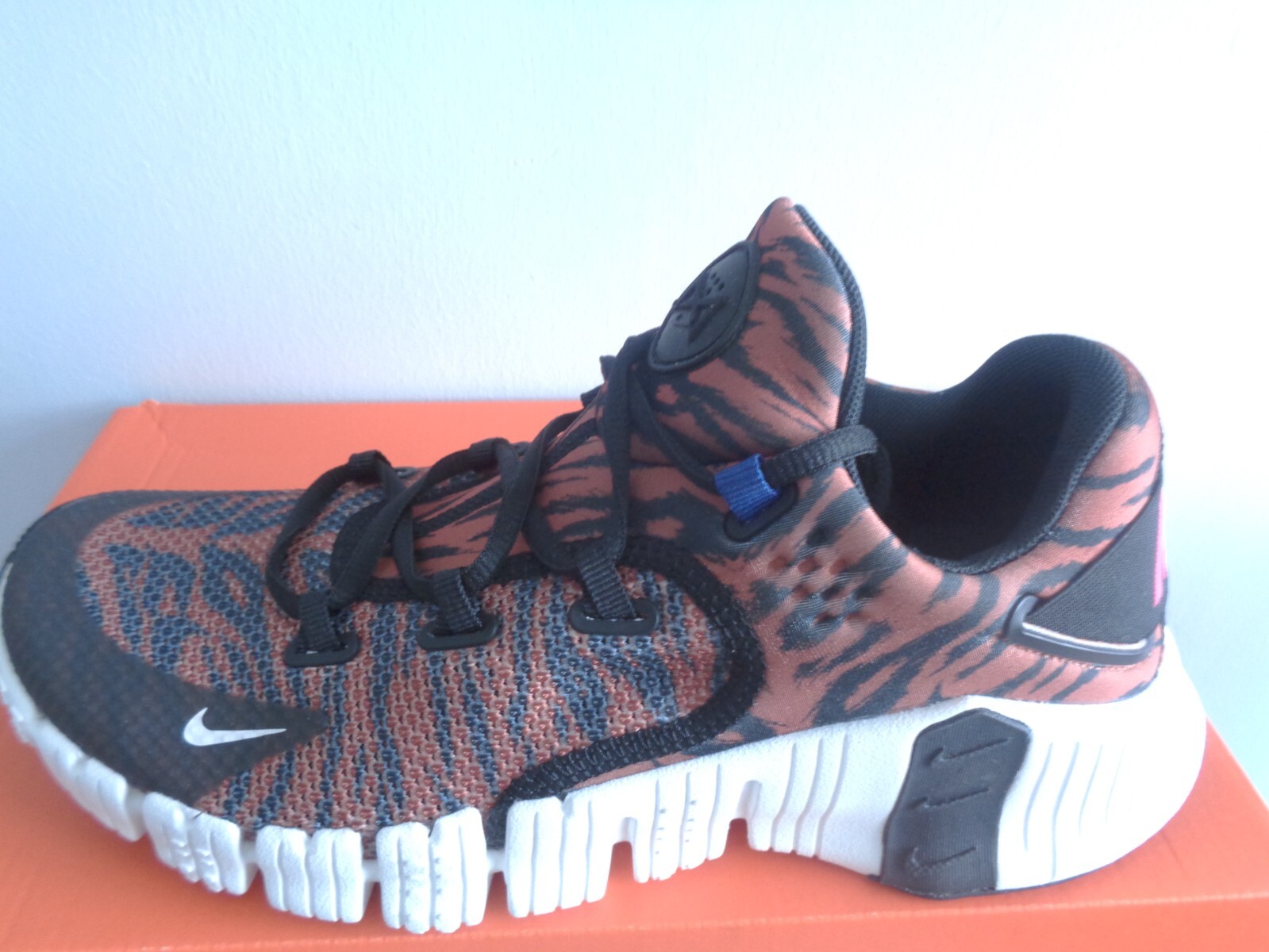 Nike Free Metcon 4 women's shoes trainers DJ8655 018 uk 2.5 eu 35.5 us 5 NEW+BOX