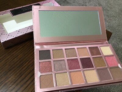 REVOLUTION GLAM GLOW SOFT GLAMOUR EYESHADOW PALETTE NIB