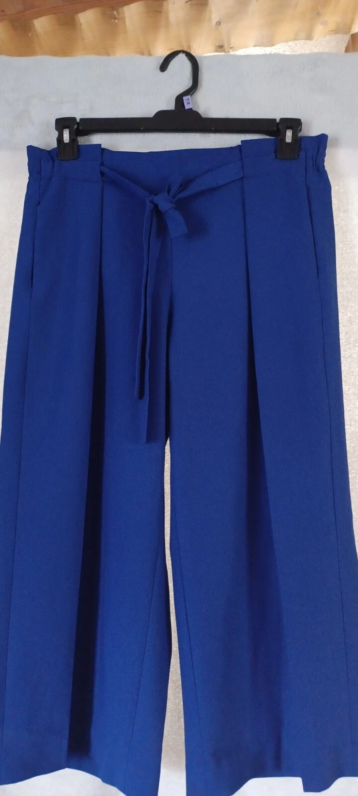 KAARI Blue Women's Size 12 Tied Wide Leg Royal Blue Capri Pants.