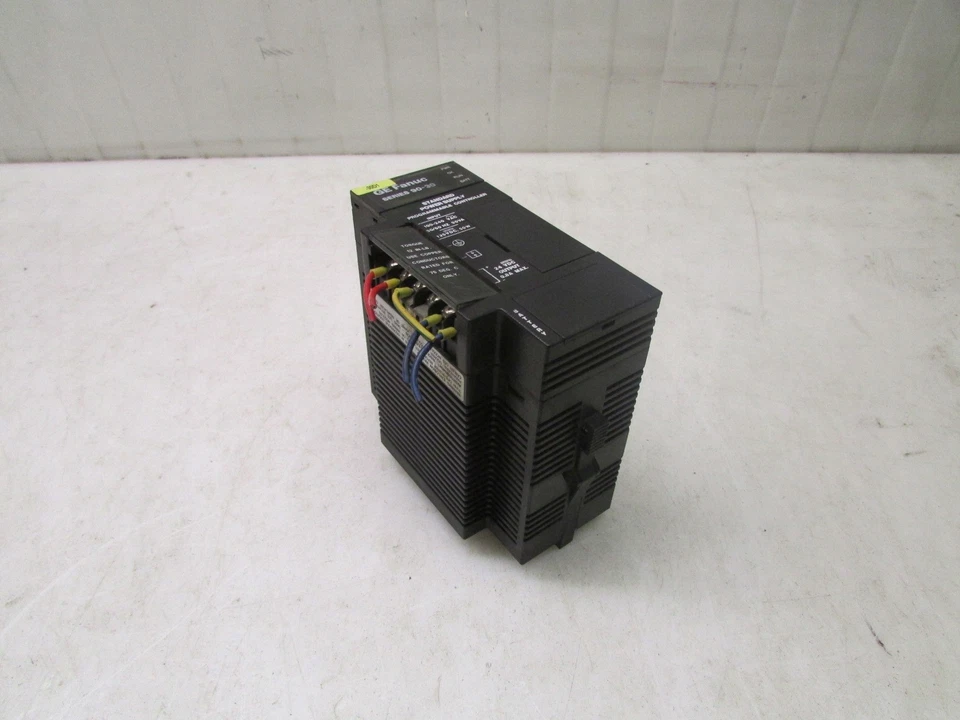 GE Fanuc SERIES 90-30 IC693PWR321U POWER SUPPLY - Photo 2/3