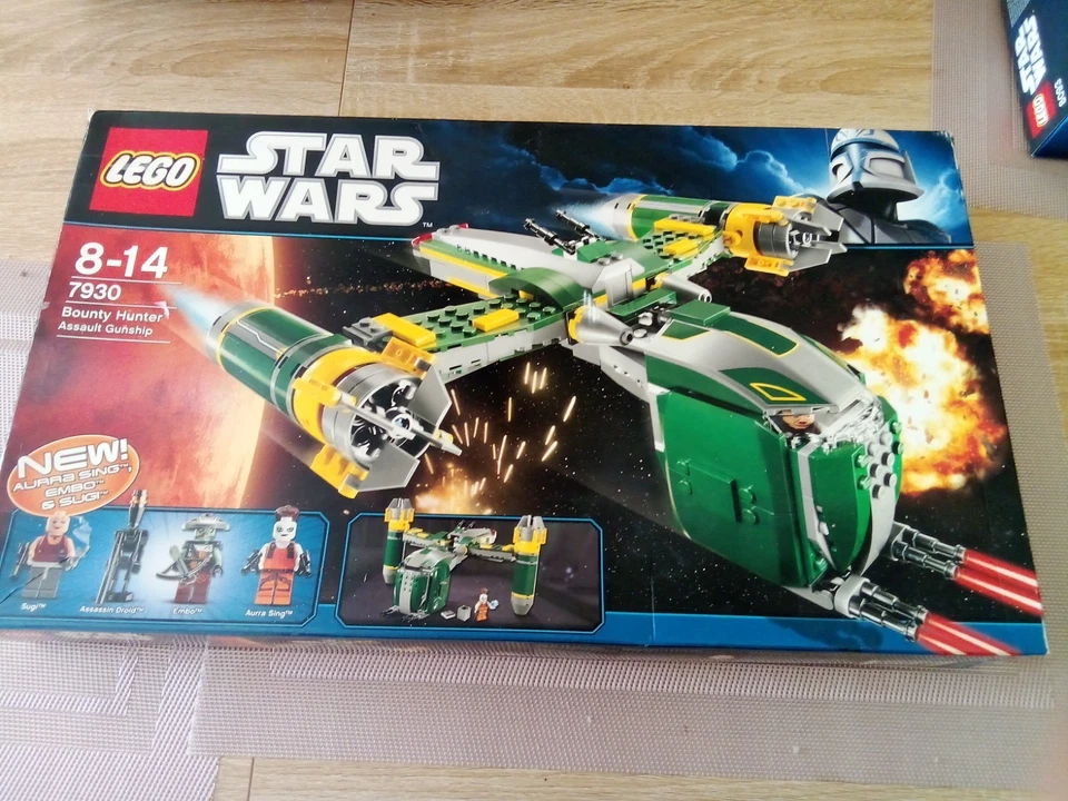 LEGO Star Wars 7930 Bounty Hunter Assault Gunship, photo 1 sur 2