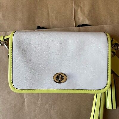 NWT Coach 22406 Two Tone Leather Legacy Penny Purse Cross NWT Coach 22406 Two Tone Leather Legacy Penny Purse Cross