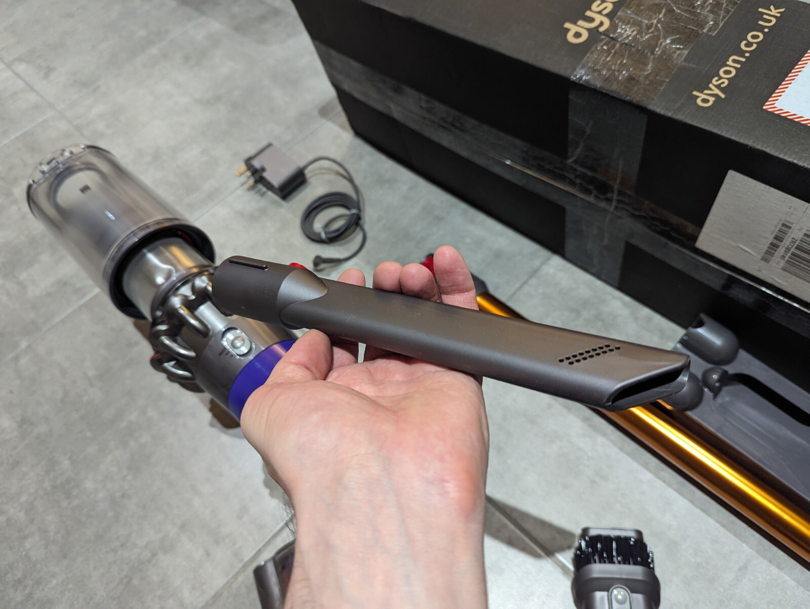 Dyson Cyclone V10 Absolute Cordless Vacuum Cleaner Iron (22637201