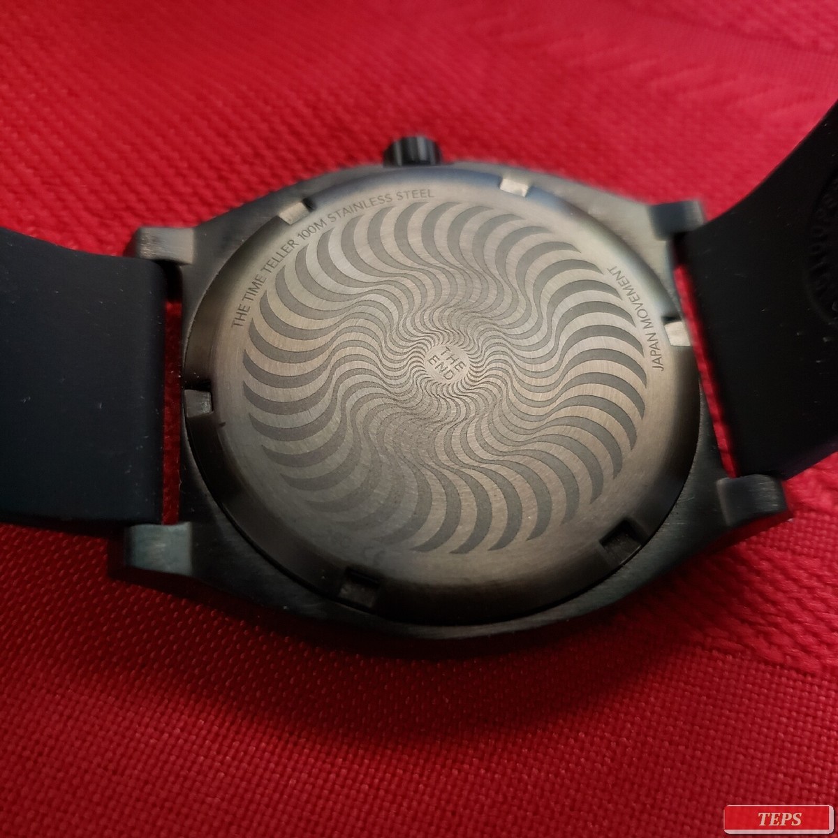 美品　NIXON THE TIME TELLER スピット　ファイヤー 腕時計 Amazon.co.jp: NIXON ニクソン THE TIME TELLER×SPITFIRE