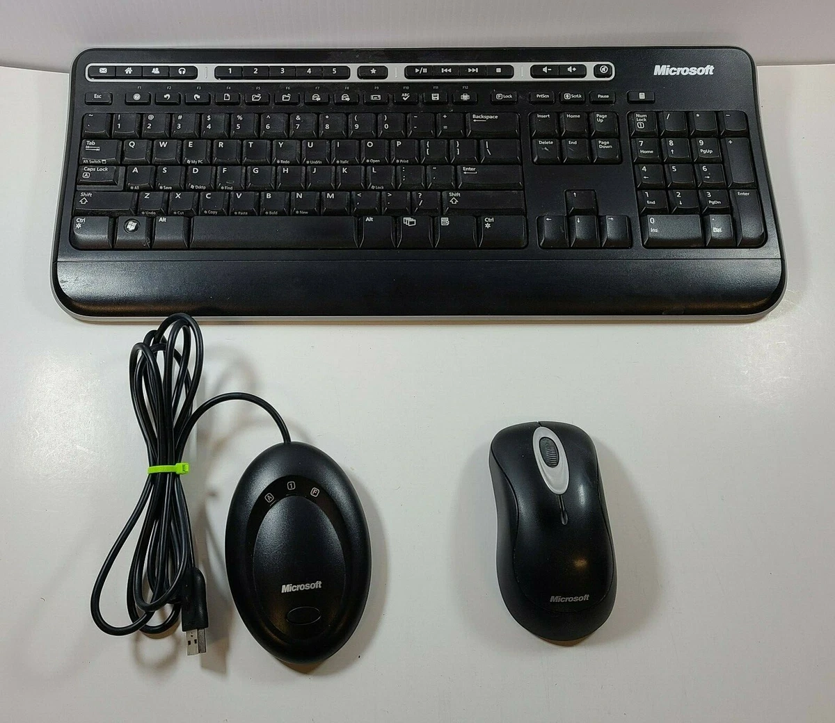 Microsoft Wireless Keyboard 1000 Wireless Mouse 2000 Wireless Receiver 1028