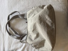 Kipling Basic borsa a spalla beige nylon con ciondolo, zip e tasche 30x15x10