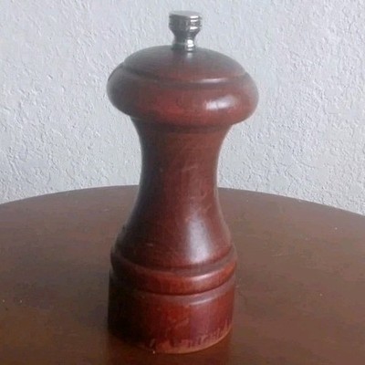 Olde Thompson pepper mill Wood spice Grinder 5'' Brown El Segundo California 