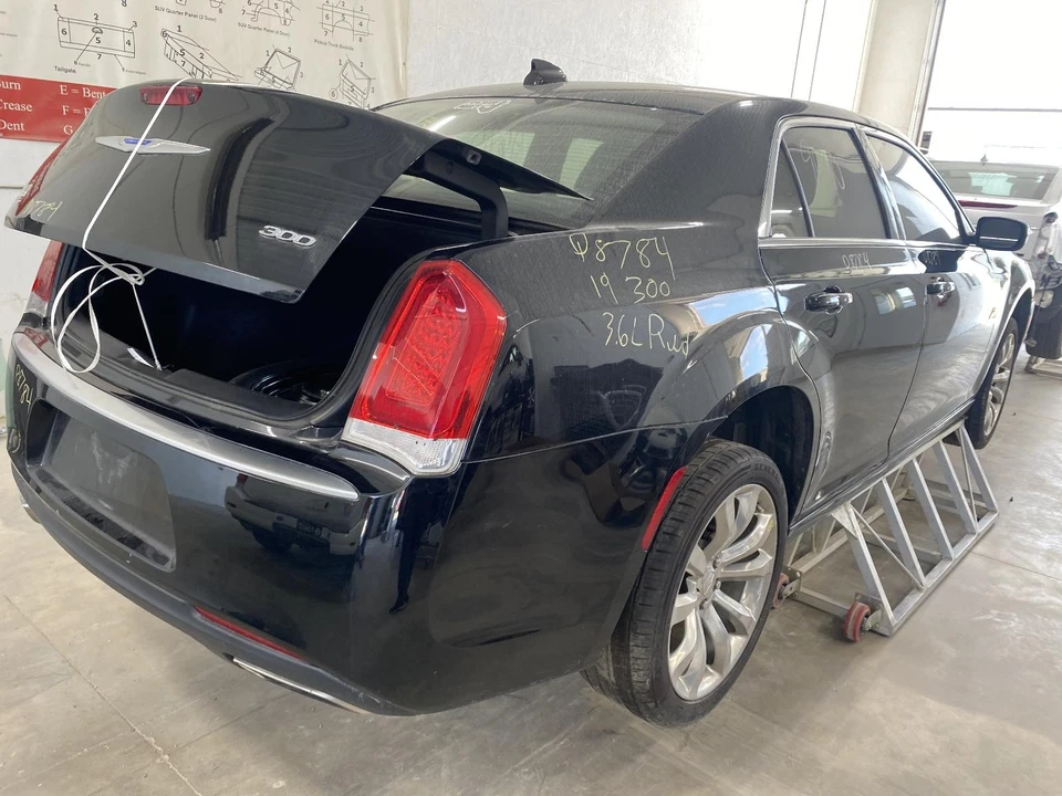 Compresor de aire acondicionado usado se adapta a: Chrysler 300 2019 3,6 grado B Foto 4 de 4