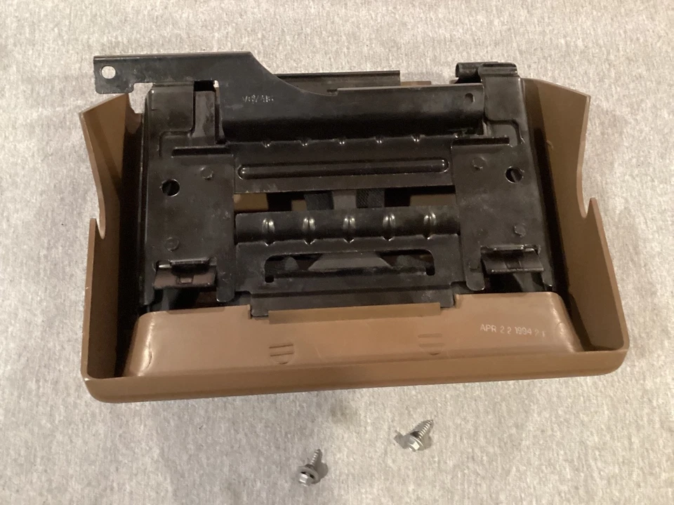 Chevrolet GMC C/K 1500 1988-1994 marrón claro extraíble tablero portavasos OEM Foto 4 de 4