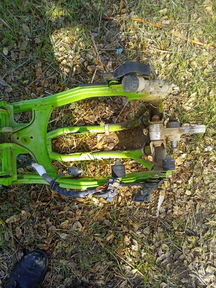 ✅Marco KX250 2001 chasis marco principal KAWASAKI KX 250 ORIGINAL OEM 1999-2001 Foto 4 de 4