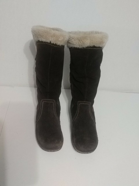 bare traps suede boots