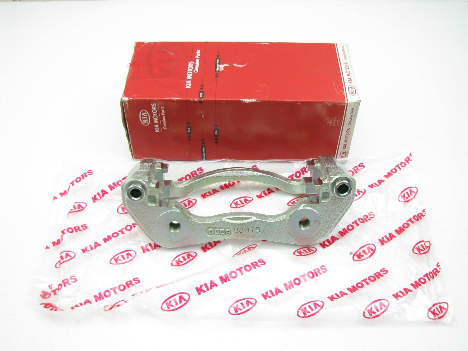 Kia OEM 98-02 Sportage Brake-front-disc Caliper Support Bracket 