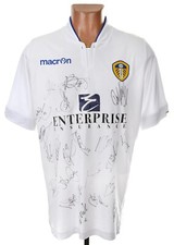 LEEDS UNITED 2014/2015 HOME FOOTBALL SHIRT MACRON SIZE M ADULT SIGNED