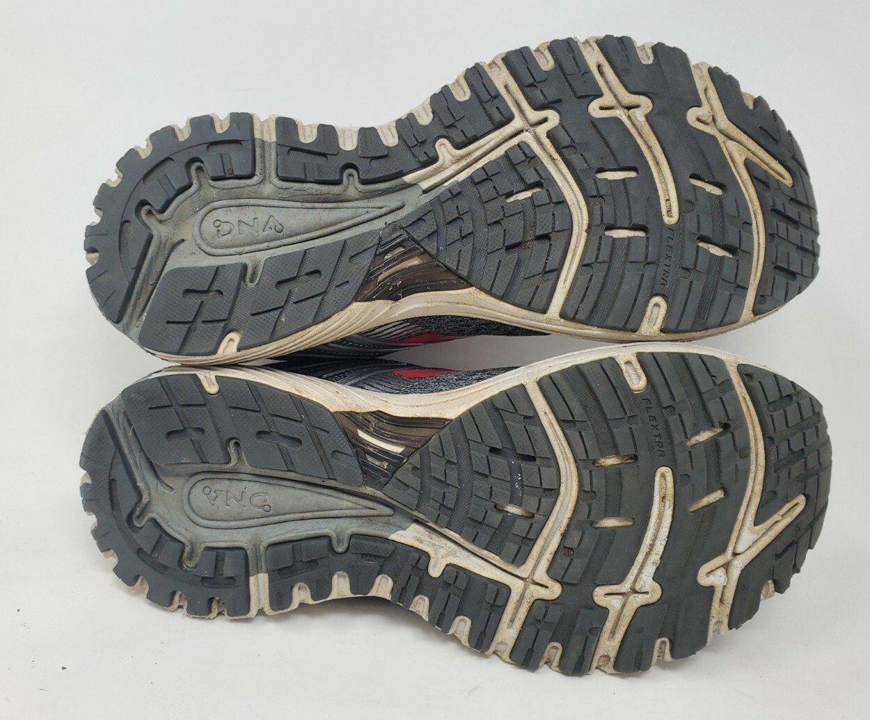 Brooks Adrenaline GTS 18 Womens Running Shoes Size 6 Gray Pink thumbnail 7