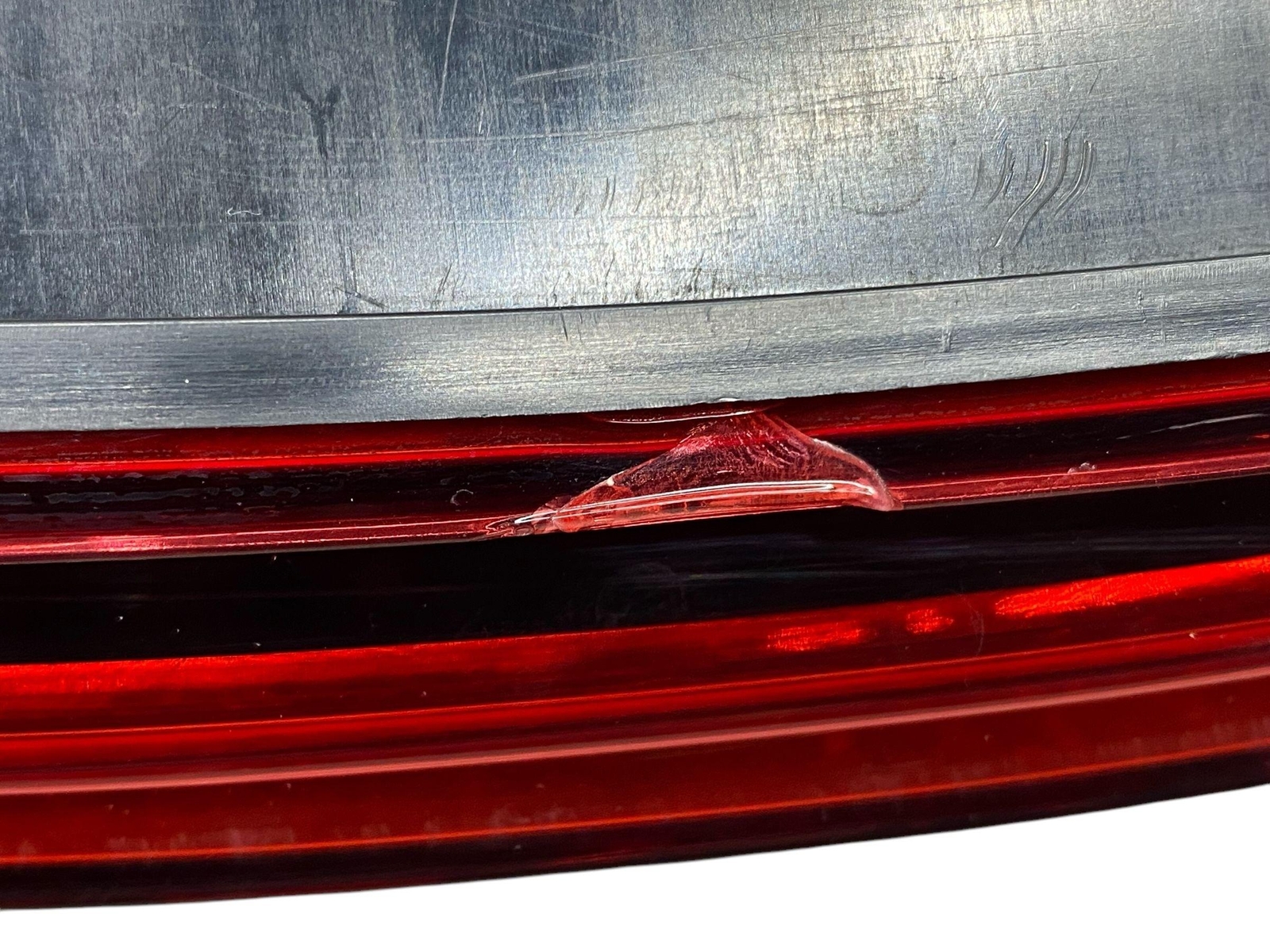 2017-2023 ASTON MARTIN DB11 VOLANTE LEFT REAR QUARTER MOUNTED TAIL LIGHT *NOTE*