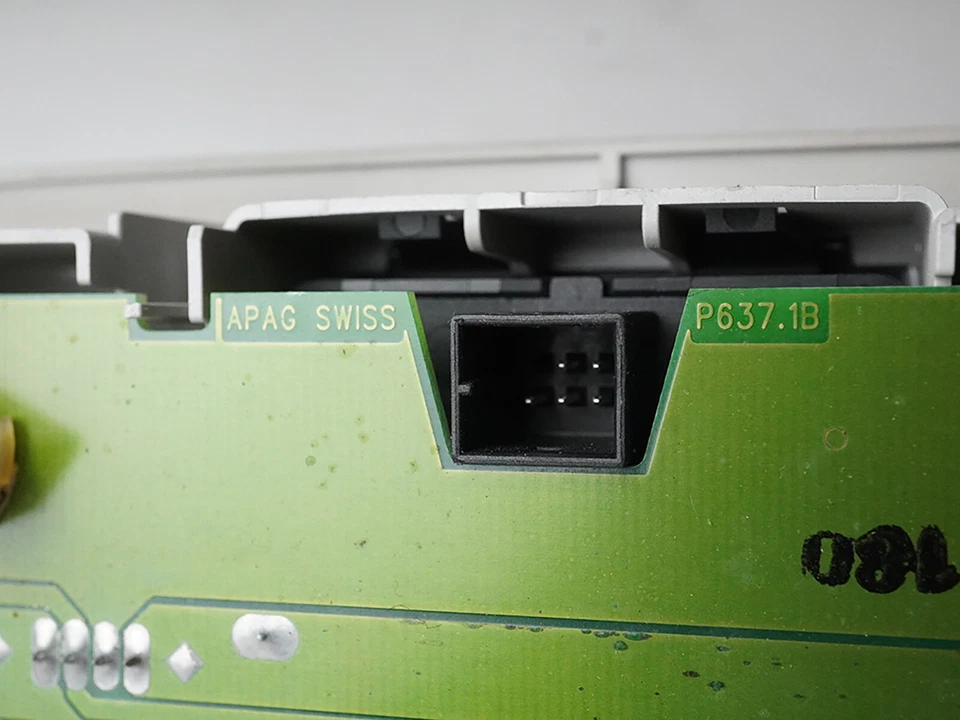 4-цилиндровый двигатель охлаждения радиатора 2002 - 2010 Saab 9-5 At 4729620 оригинальный - Изображение 2 из 4