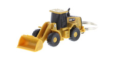 Diecast Masters 85986 Cat Micro 950M Wheel Loader Keychain