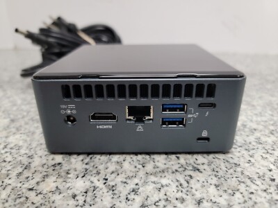 Intel NUC 10 Performance Mini PC, Core i3-10110U, 4GB RAM 1TB SSD