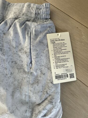 NWT Lululemon Size 2 Hotty Hot HR Skirt *Long Lined Gravel Dust Pastel Blue - Picture 3 of 9