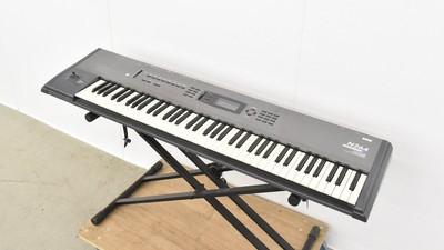 Korg N264  Synthesizer