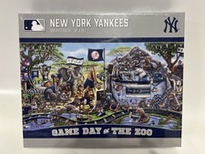 New York Yankees Zoo Game Day 500 pc Puzzle 28"x19" MLB