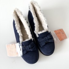 Vionic Lucile Suede Slippers Womens 7 Blue White Shearling Cozy Comfy Winter Bow