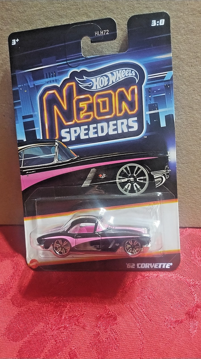 Hot Wheels Neon Speeders '62 Corvette #3/8 Black & Pink Diecast 1