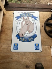 Gold Kist Horse Feed Sign