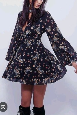 Free People Lilou Blk Floral Print Long Bell Sleeve Mini Dress Sz Small 