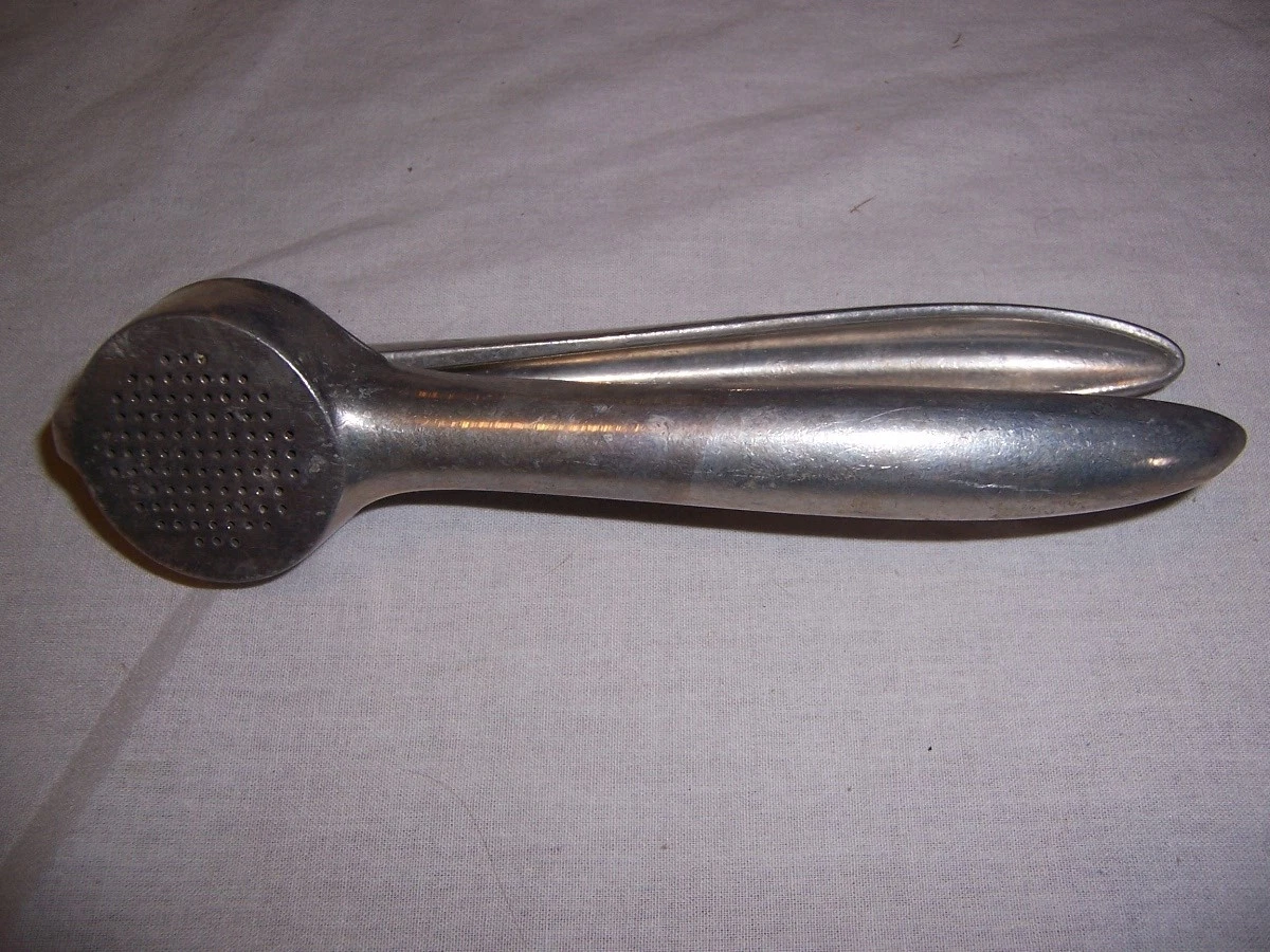 Vintage "Large" Zyliss Aluminum Swiss Made Garlic Press Crusher
Opens in a new window or tab