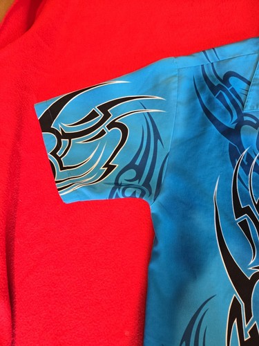 VINTAGE SAPPHIRE SHIRT BLUE TRIBAL FLAMES Small BOWLING Missing 1 Button - Picture 3 of 19