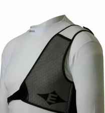 Easton Diamond Chest Guard RH White/Black X-Large
