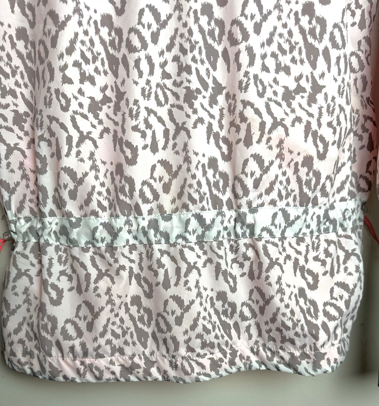 mpg leopard athletic performance thumb hole full zip jacket