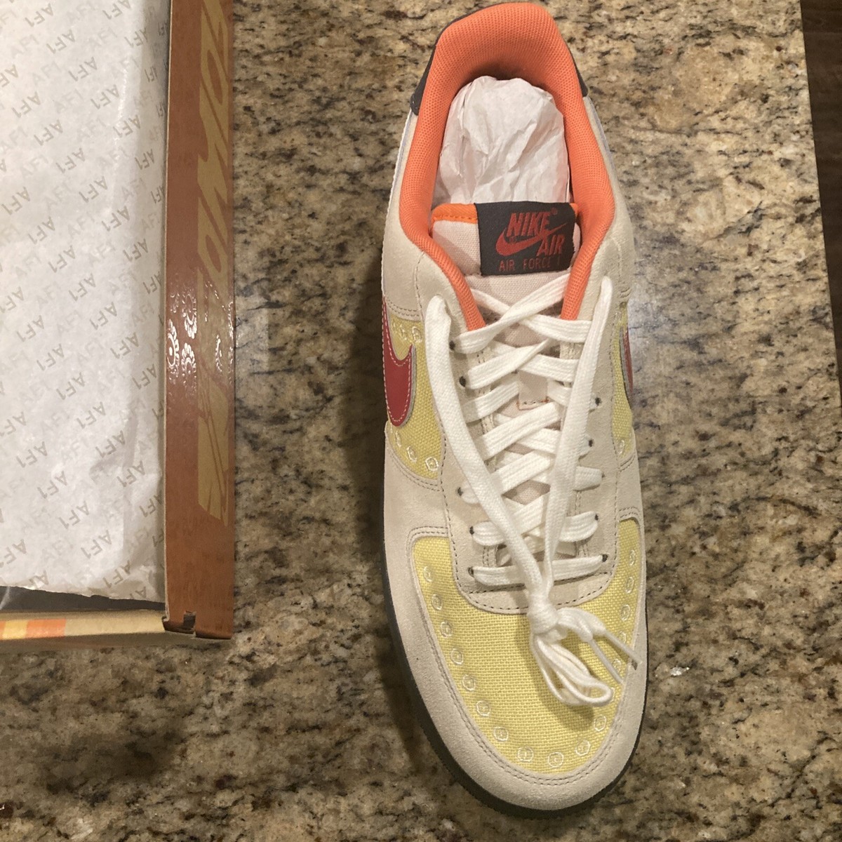 Nike Air Force '07 Somos Familia 