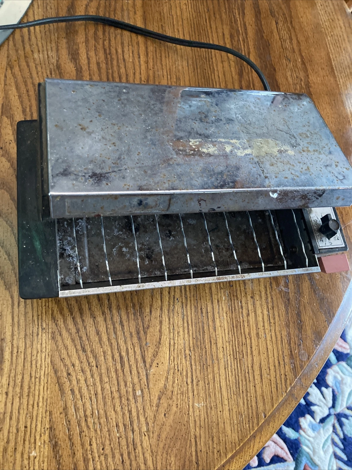 antique General Electric toaster 12x7x4.