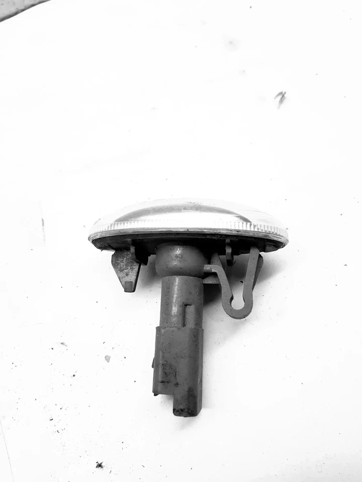Segnale di direzione parafango anteriore destro CITROËN XSARA N1 9680057480 1.80 Benzina 17542206 - Immagine 2 di 3